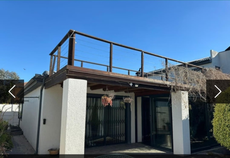 To Let 4 Bedroom Property for Rent in Milnerton Ridge Western Cape
